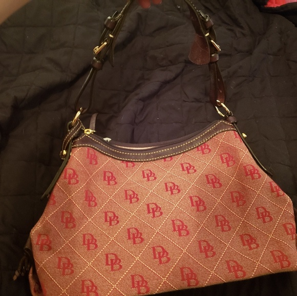 Dooney & Bourke canvas monogram bag - Picture 4 of 8
